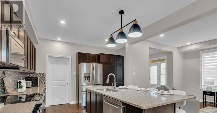 208 Alex Polowin Avenue, Manotick, ON, K2J 6E8 - 12