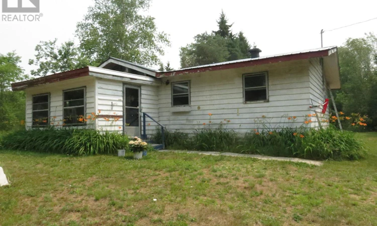 1060 Buttercup Drive