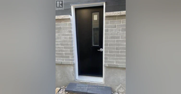 BASEMENT-1400 Mayview Avenue, Ottawa, ON, K1Z 8H7 - 2