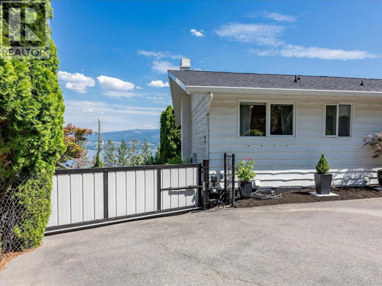 3050 Collens Hill Road, West Kelowna, BC, V1Z 1P5 - 40