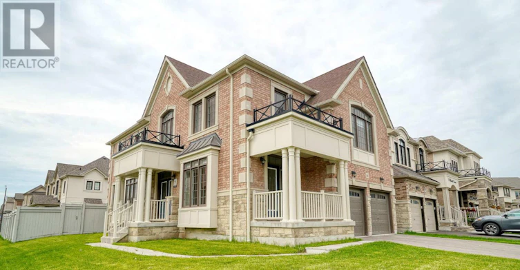86 Maskell Crescent, Whitby, ON, L1P 0J7 - 2