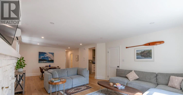 B-49 Springmount Avenue, Toronto, ON, M6H 2Y5 - 3