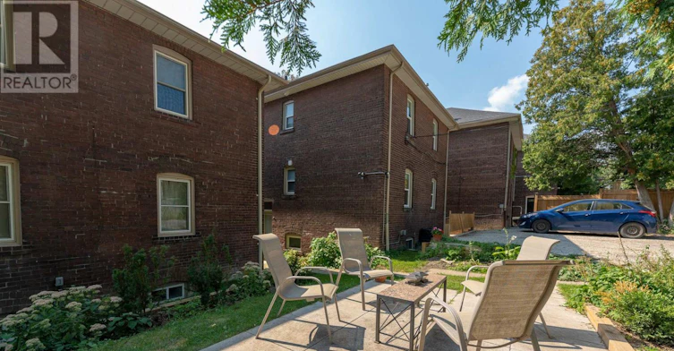 B-49 Springmount Avenue, Toronto, ON, M6H 2Y5 - 11
