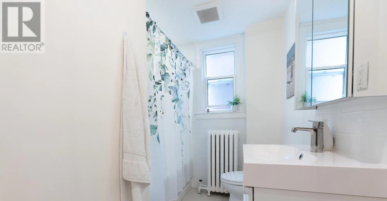 B-49 Springmount Avenue, Toronto, ON, M6H 2Y5 - 8