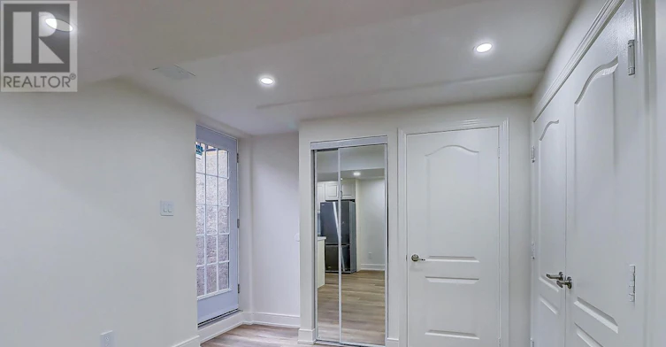 6892 Postmaster Ridge, Mississauga, ON, L5W 1C5 - 3