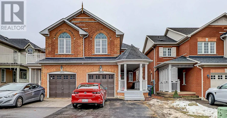 6892 Postmaster Ridge, Mississauga, ON, L5W 1C5