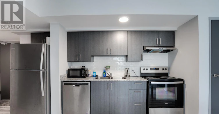 H203-275 Larch Street, Waterloo, ON, N2L 3R2 - 9