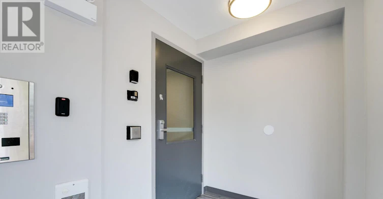 H203-275 Larch Street, Waterloo, ON, N2L 3R2 - 5