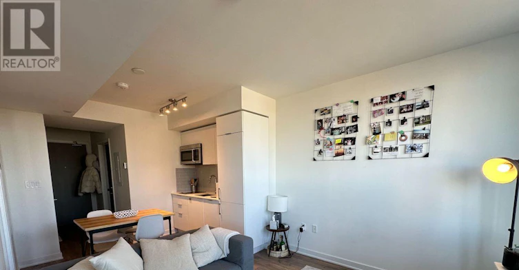 512-27 Bathurst Street, Toronto, ON, M5V 0R1 - 9