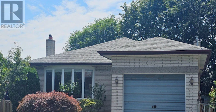 61 Hollyhedge Drive, Toronto, ON, M1J 1X2
