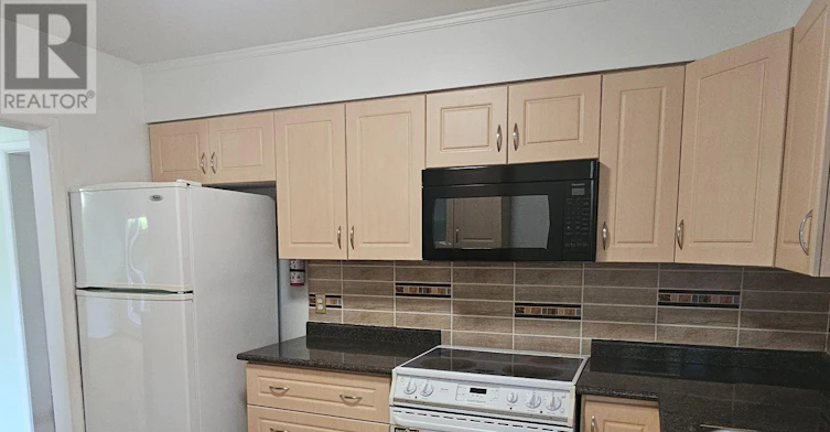 61 Hollyhedge Drive, Toronto, ON, M1J 1X2 - 8