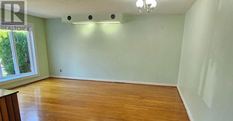 61 Hollyhedge Drive, Toronto, ON, M1J 1X2 - 4