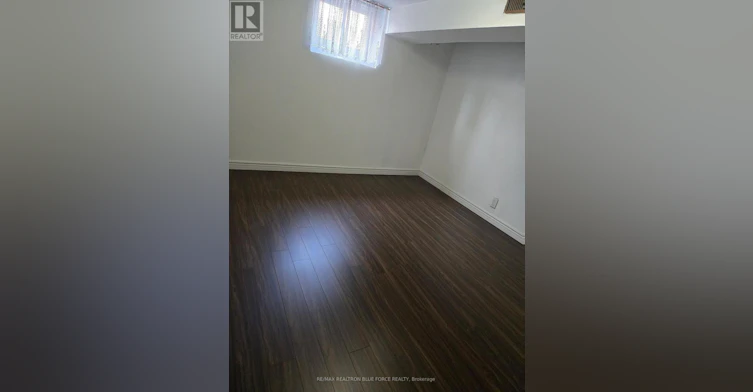 103 Santamonica Boulevard, Toronto, ON, M1L 4H3 - 8