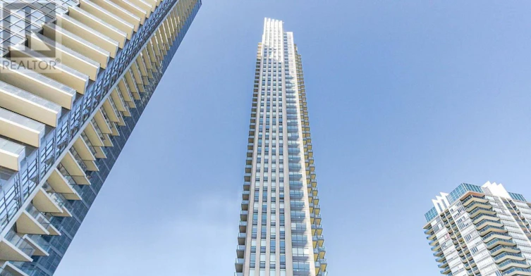 4210-36 Parklawn Road, Toronto, ON, M8Y 3H8 - 2