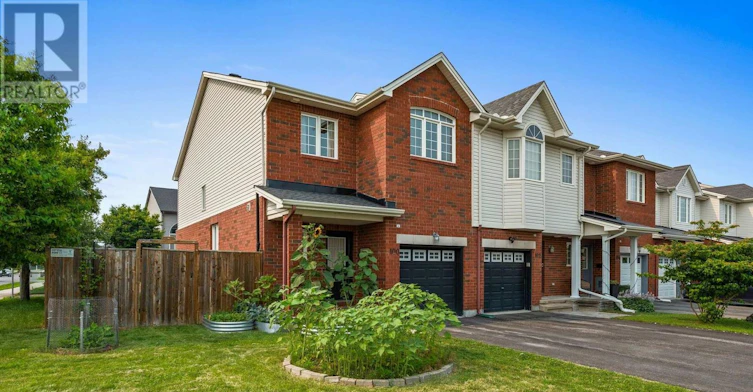 100 Lokoya Street, Ottawa, ON, K2S 0J3