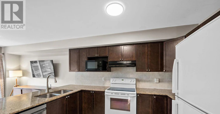 100 Lokoya Street, Ottawa, ON, K2S 0J3 - 12
