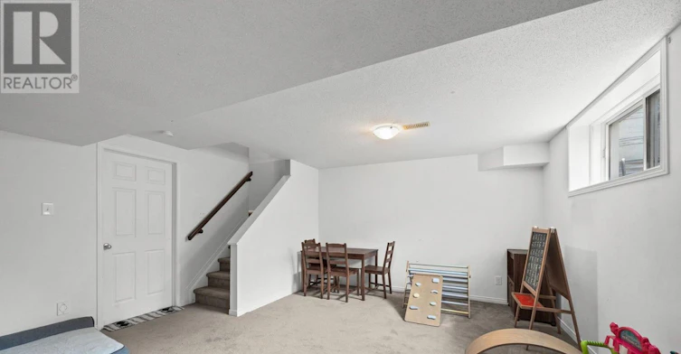 100 Lokoya Street, Ottawa, ON, K2S 0J3 - 36