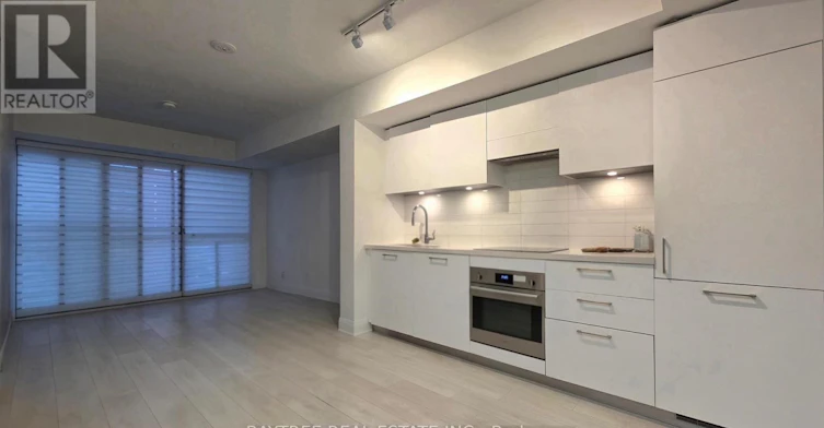 402-33 Frederick Todd Way, Toronto, ON, M4G 0C9