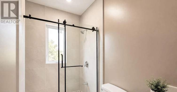 3-15 Waddington Crescent, Toronto, ON, M2J 2Z9 - 7