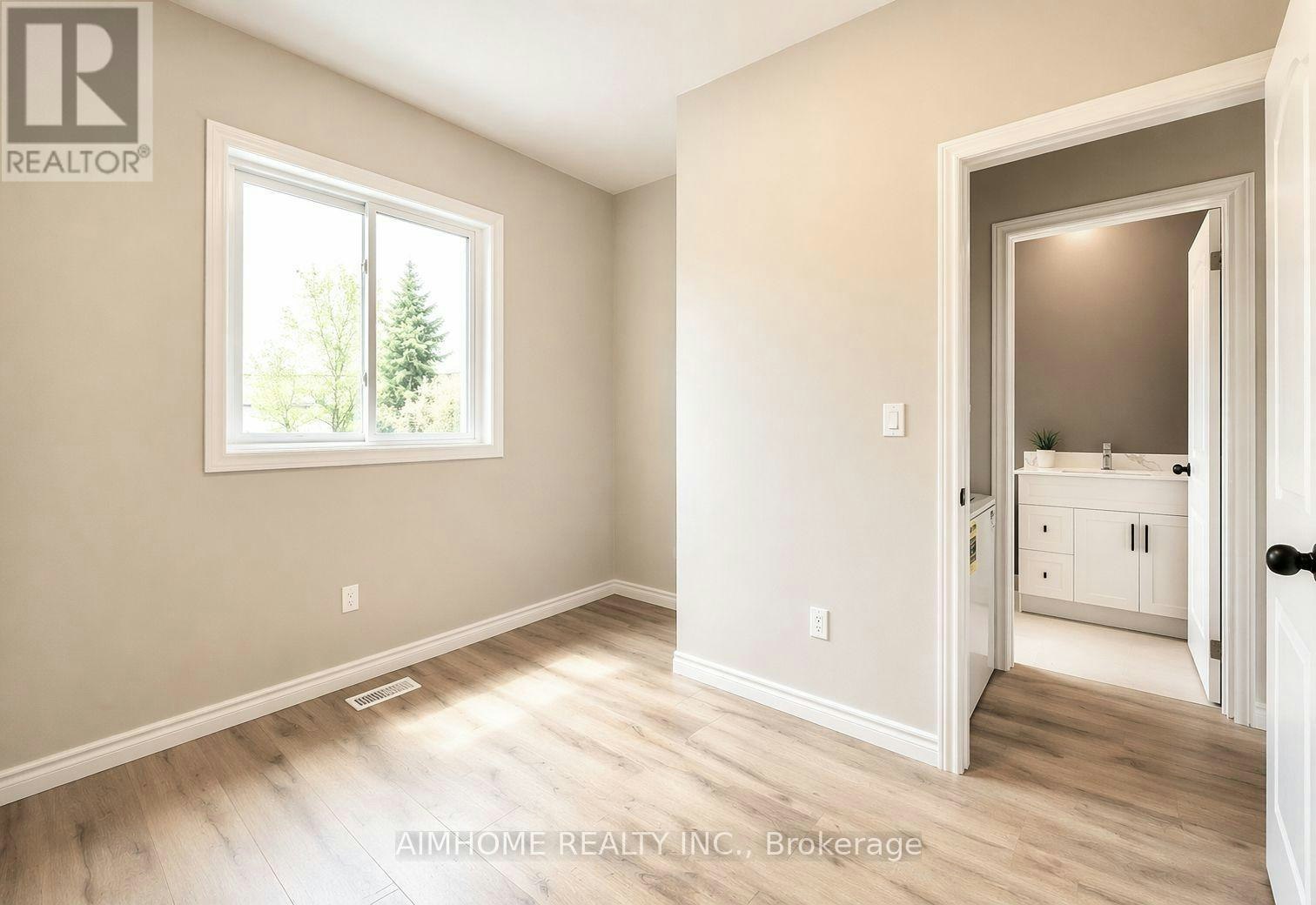 3-15 Waddington Crescent, Toronto, ON, M2J 2Z9 - 8