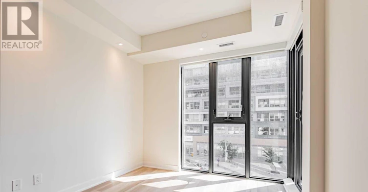 414-840 St Clair Avenue W, Toronto, ON, M6C 1C1 - 6