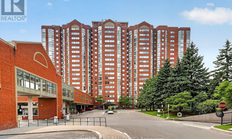 708-2460 Eglinton Avenue E