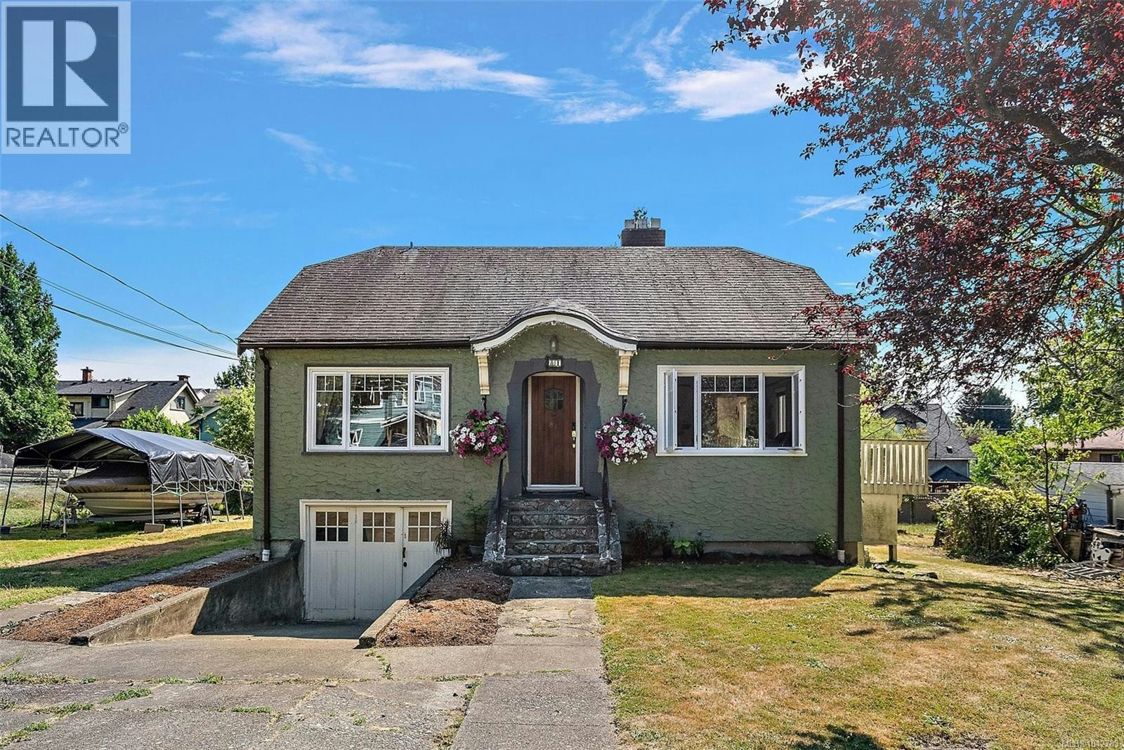 81 Logan Avenue, Saanich, BC, V9A 1H4
