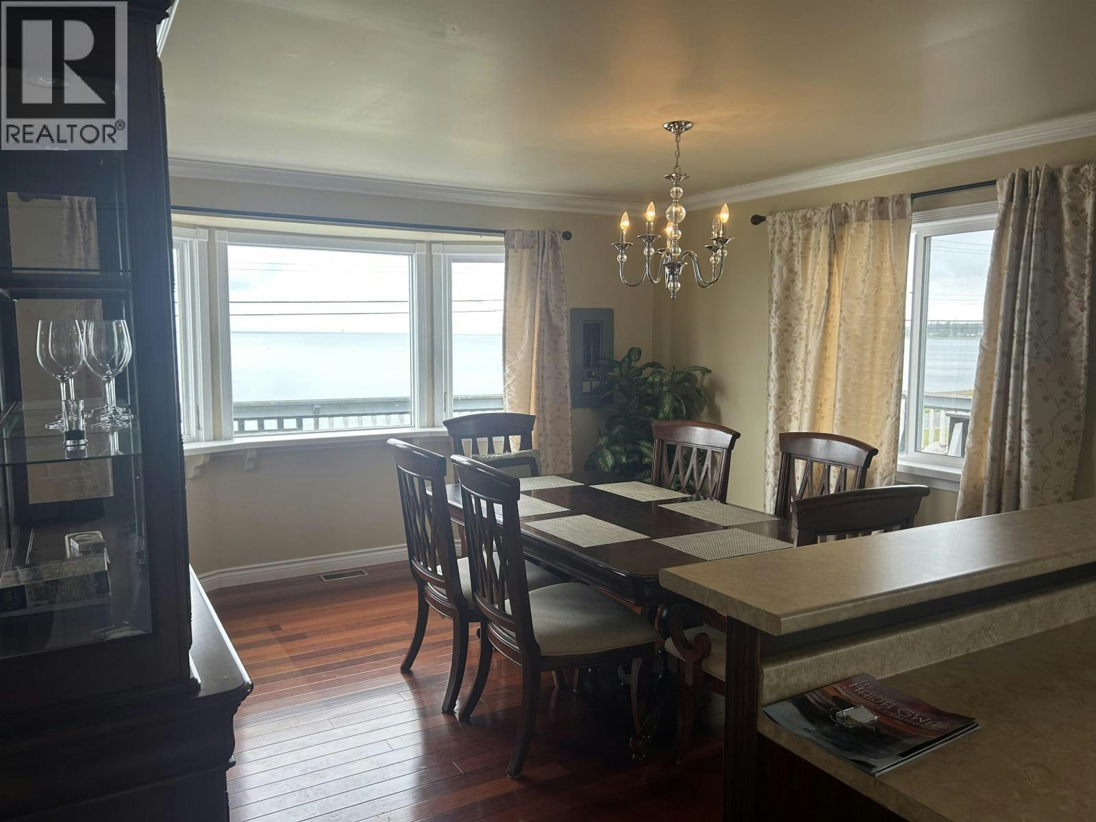 525 Beach Road - 5