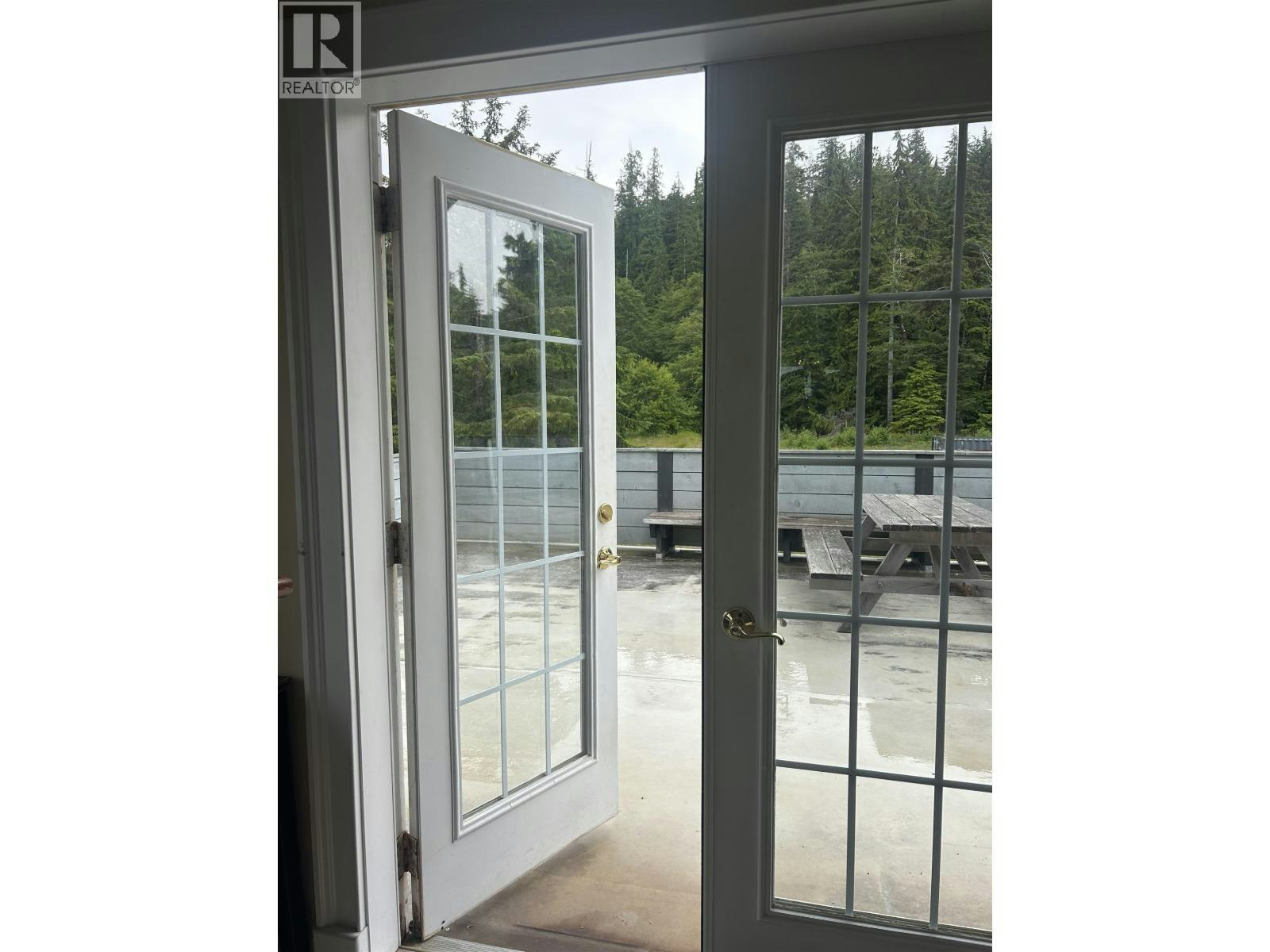 525 Beach Road, Daajing Giids, BC, V0T 1T0 - 6
