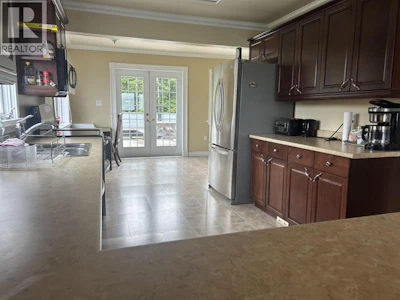 525 Beach Road - 4