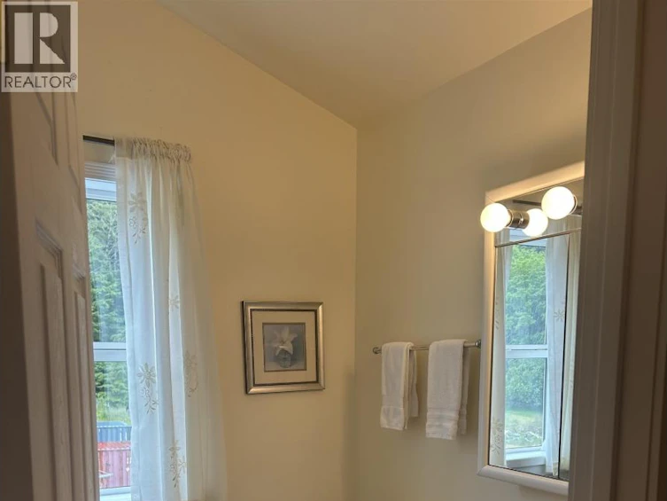 525 Beach Road, Daajing Giids, BC, V0T 1T0 - 9