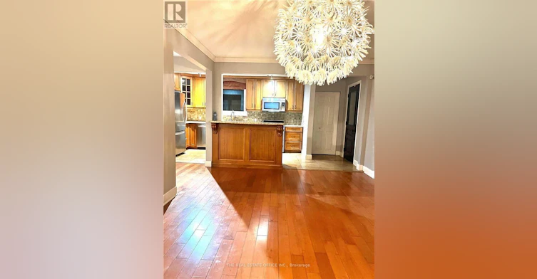 UPPER-44 Dallas Road, Toronto, ON, M2R 2J6 - 4