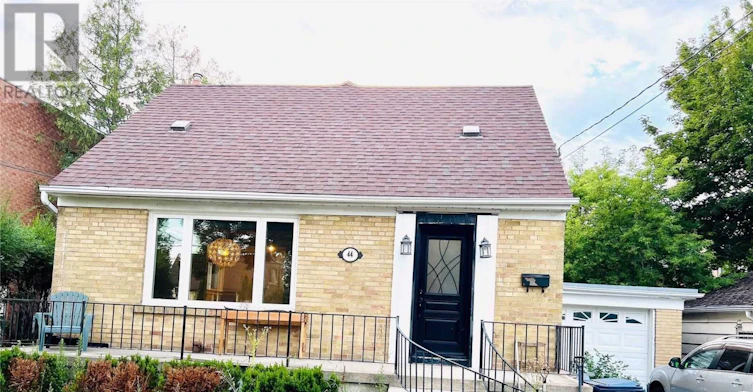 UPPER-44 Dallas Road, Toronto, ON, M2R 2J6