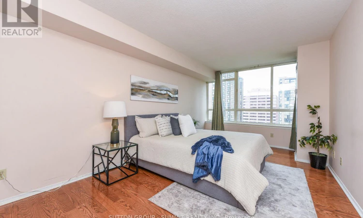 1404-3605 Kariya Drive
