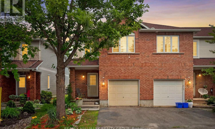 63 Palmadeo Drive