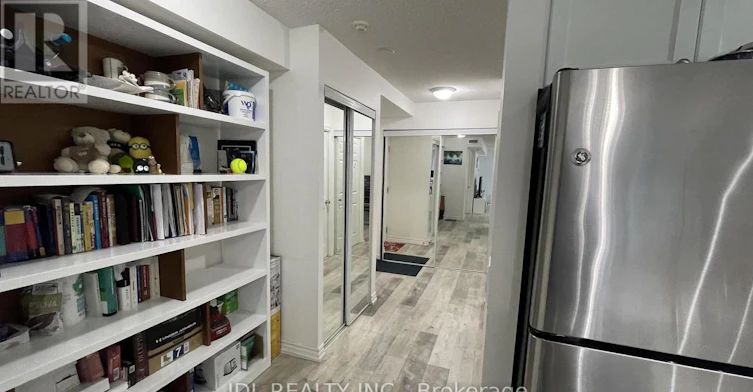 310-761 Bay Street, Toronto, ON, M5G 2R2 - 5