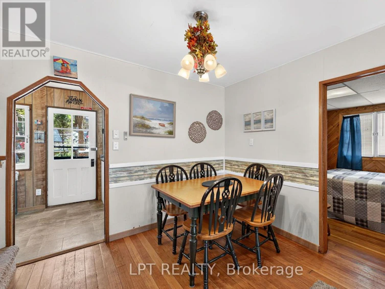 30 Woodward Avenue, Lambton Shores, ON, N0M 1T0 - 11
