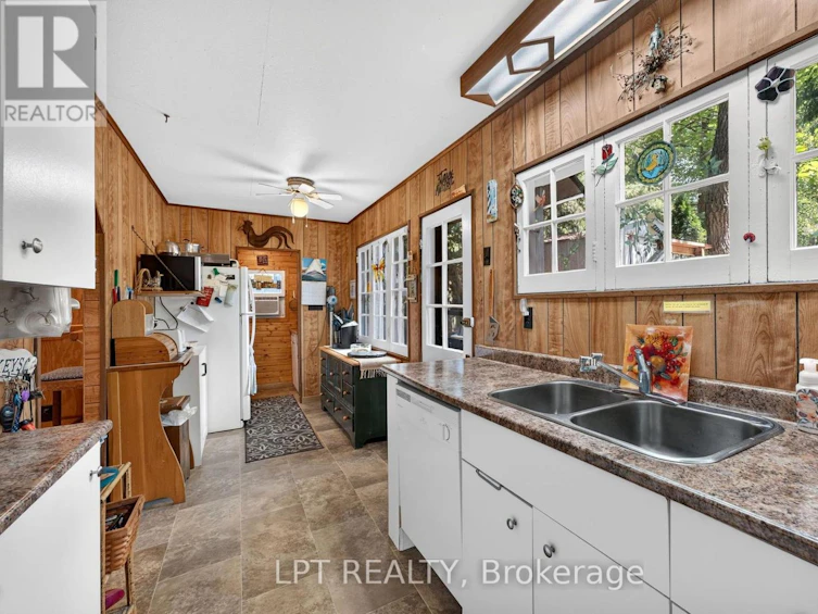 30 Woodward Avenue, Lambton Shores, ON, N0M 1T0 - 25