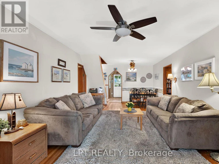 30 Woodward Avenue, Lambton Shores, ON, N0M 1T0 - 9
