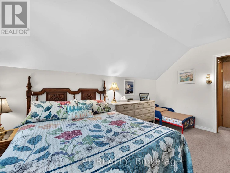 30 Woodward Avenue, Lambton Shores, ON, N0M 1T0 - 35