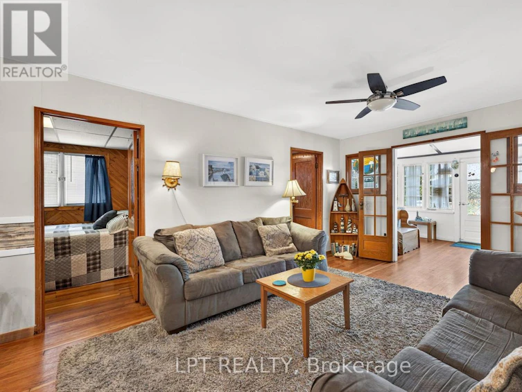 30 Woodward Avenue, Lambton Shores, ON, N0M 1T0 - 13