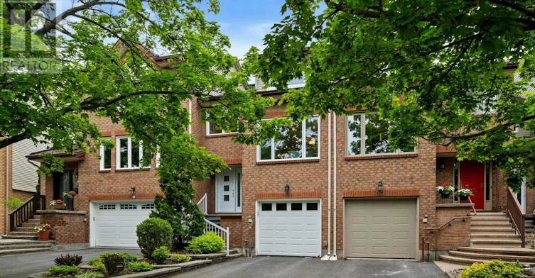 44 Dunbarton Court, Ottawa, ON, K1K 4L4