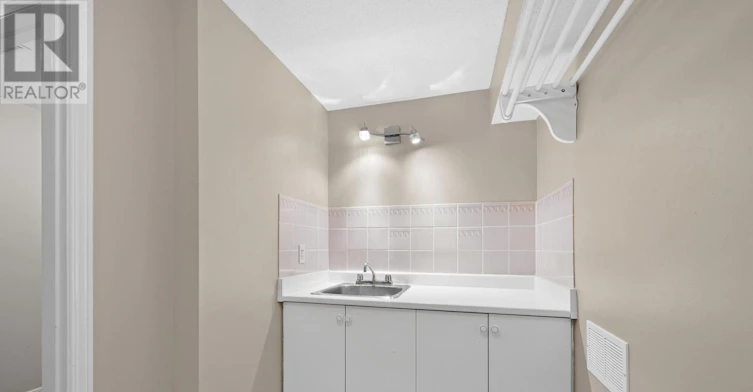 44 Dunbarton Court, Ottawa, ON, K1K 4L4 - 37