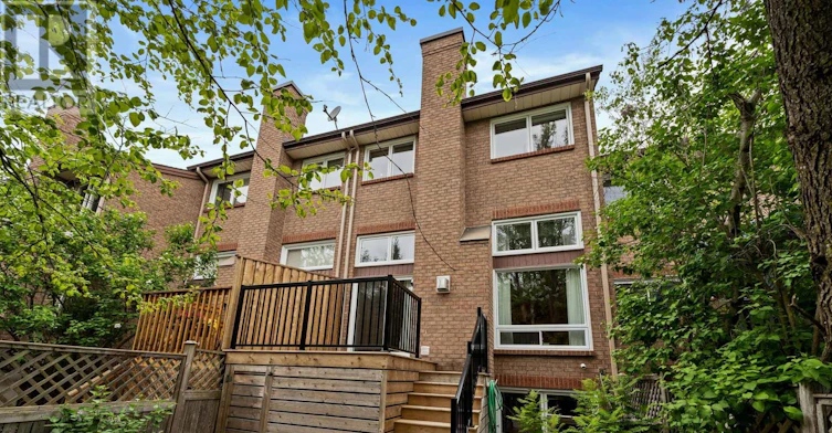 44 Dunbarton Court, Ottawa, ON, K1K 4L4 - 44