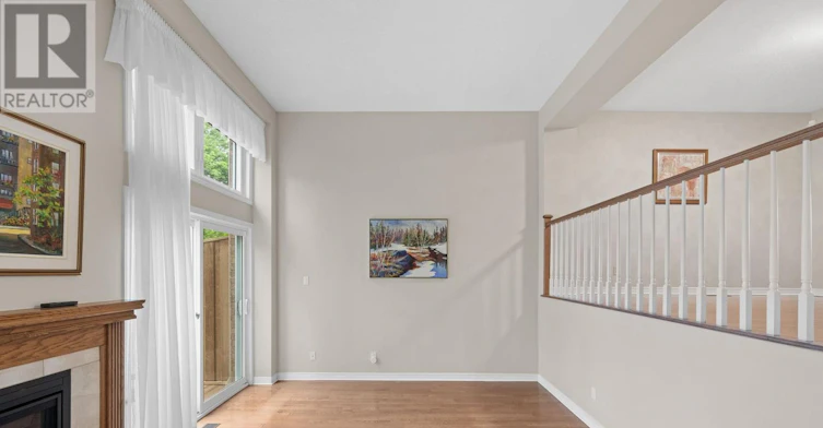 44 Dunbarton Court, Ottawa, ON, K1K 4L4 - 9