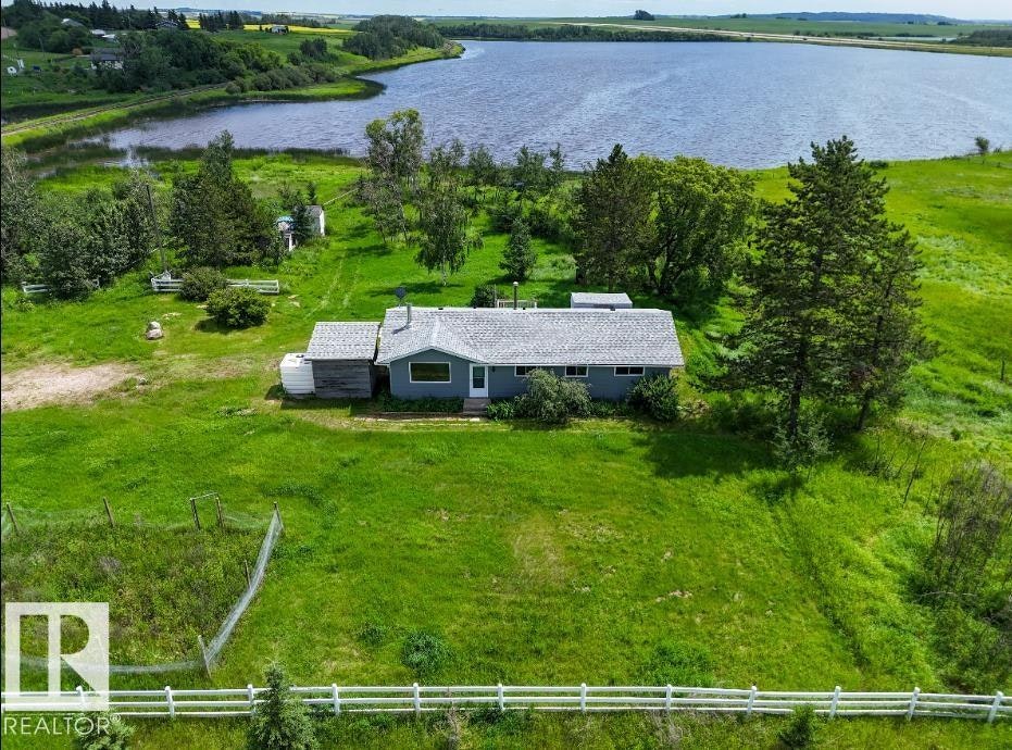 4715 49 Avenue, Bashaw, AB, T0B 3T0