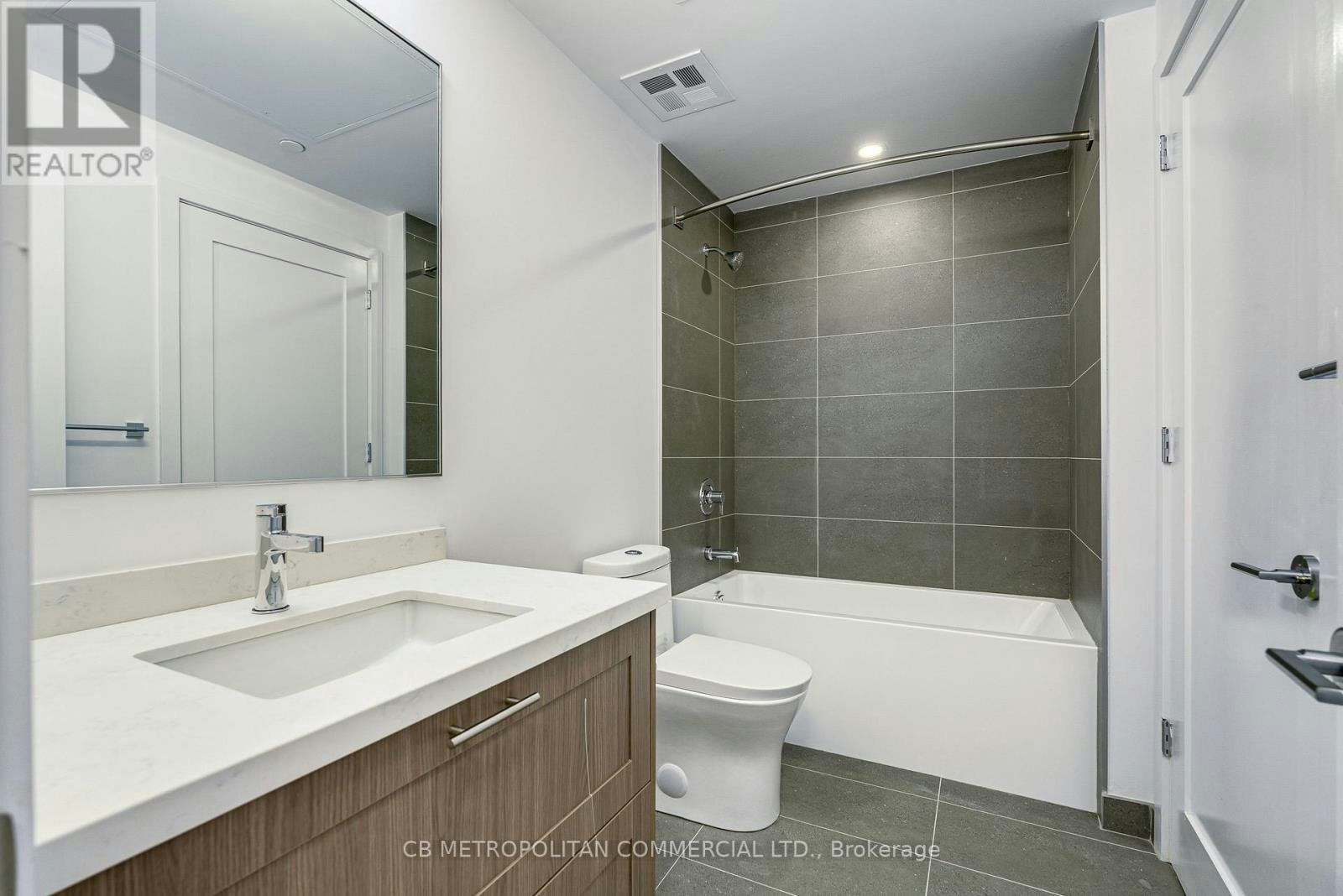 516-2946 Dundas West Street Street W, Toronto, ON, M6P 1Y8 - 10