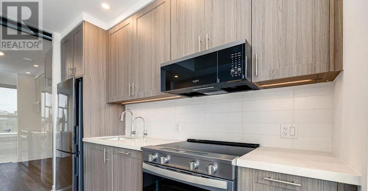 516-2946 Dundas West Street Street W, Toronto, ON, M6P 1Y8 - 6