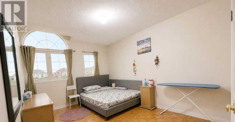 UPPER-18 Angela Court, Markham, ON, L3S 4K8 - 13