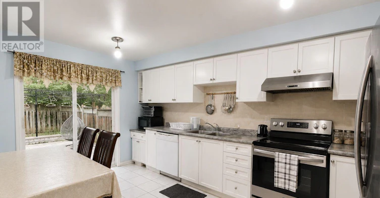 UPPER-18 Angela Court, Markham, ON, L3S 4K8 - 7
